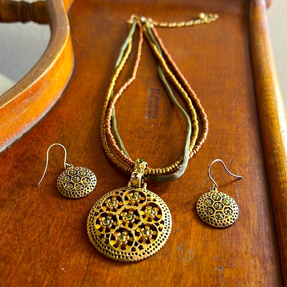 Premier Design beaded gold tone filigree pendant necklace with matching earrings